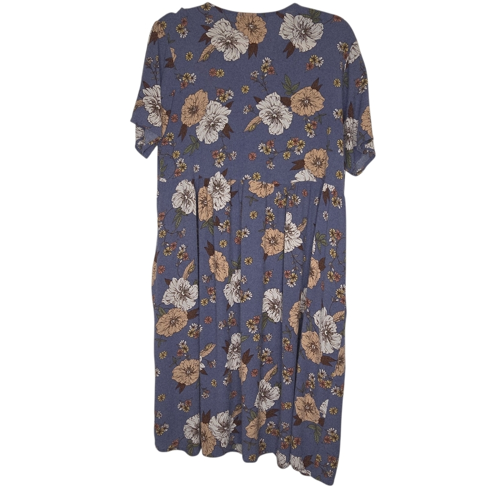 Lake Flower Flowy Floral Dress - Picture 2 of 5